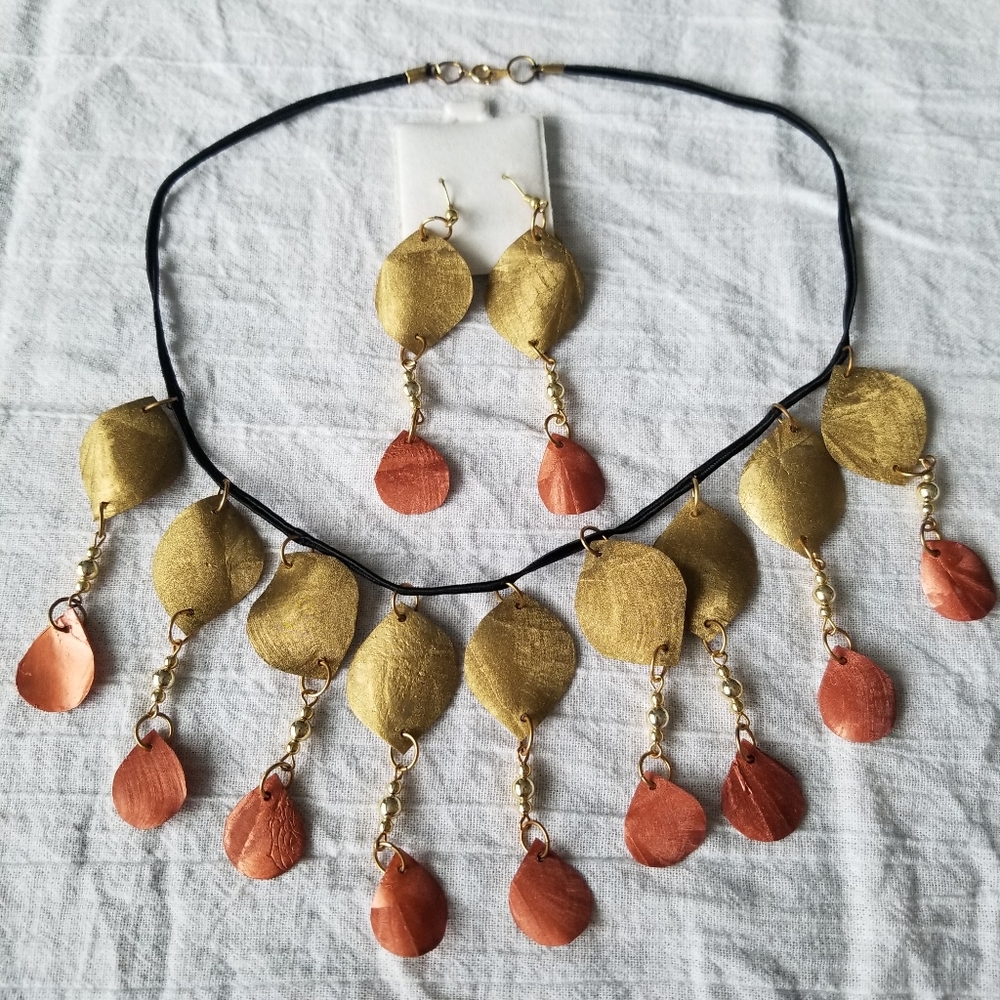 💥 Lightweight Corded Necklace/Earrings Set